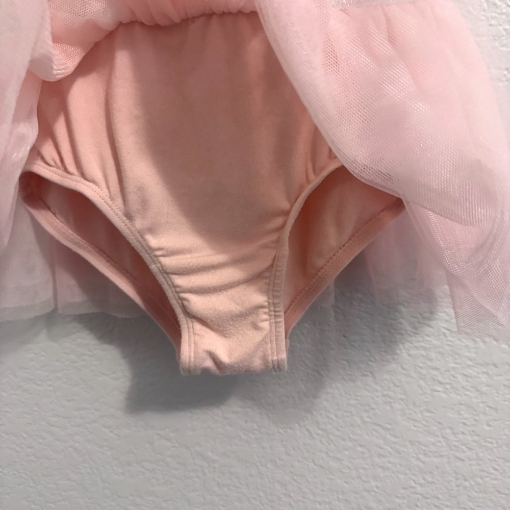Bundle, Cat & Jack Light Pink Dance/Ballet Leotards and Skirt. Size 6/6X and 7/8 - Picture 5 of 17